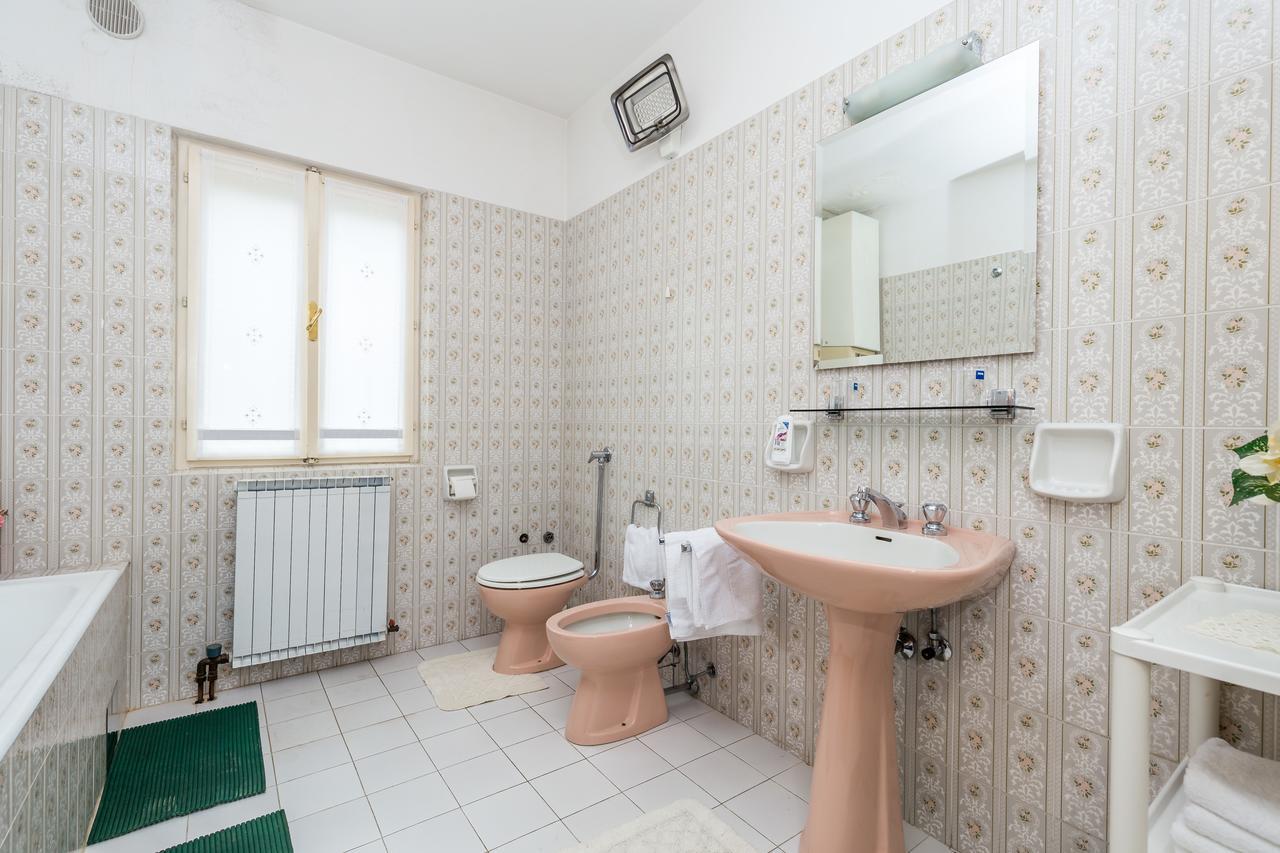 Rona Apartments Ani Ičići Екстериор снимка