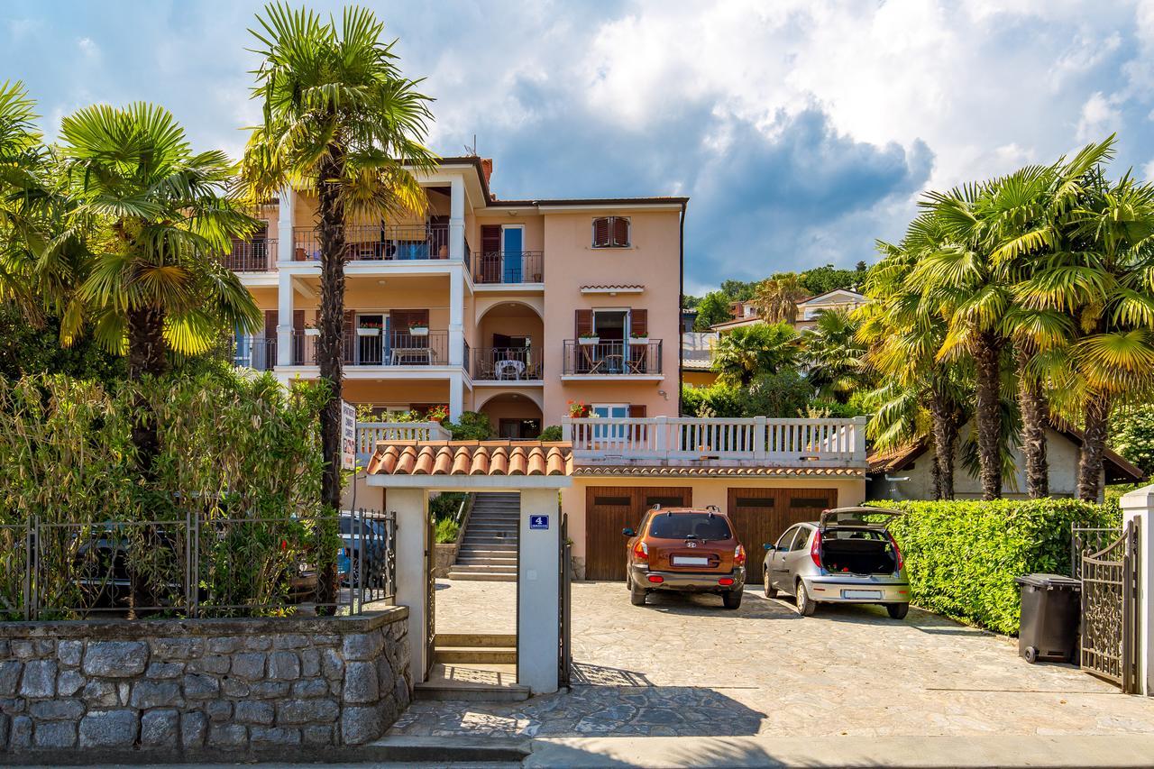 Rona Apartments Ani Ičići Екстериор снимка